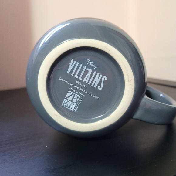 Disney Villains Tricks and Spells Mug - Picture 6 of 6